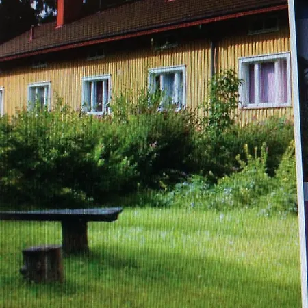 Hostel Jaenisjoen Tuvat